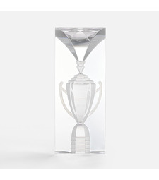 Стела Cupital с логотипом