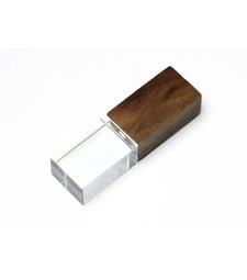 USB-флешка на 64 ГБ прямоугольной формы, под гравировку 3D логотипа, материал стекло, с деревянным колпачком красного цвета, синий с логотипом